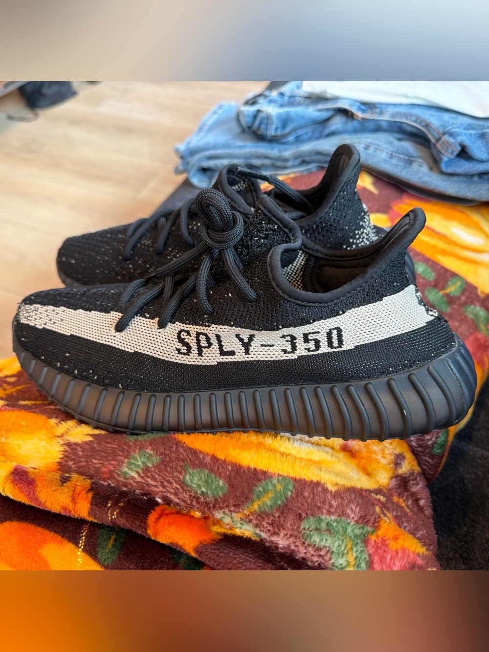 Yeezy Boost 350 V2 Black White SPLY-350 Athletic Shoes